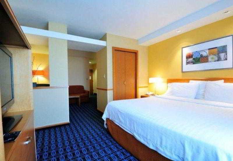 Fairfield Inn & Suites By Marriott ספרינגדייל מראה חיצוני תמונה